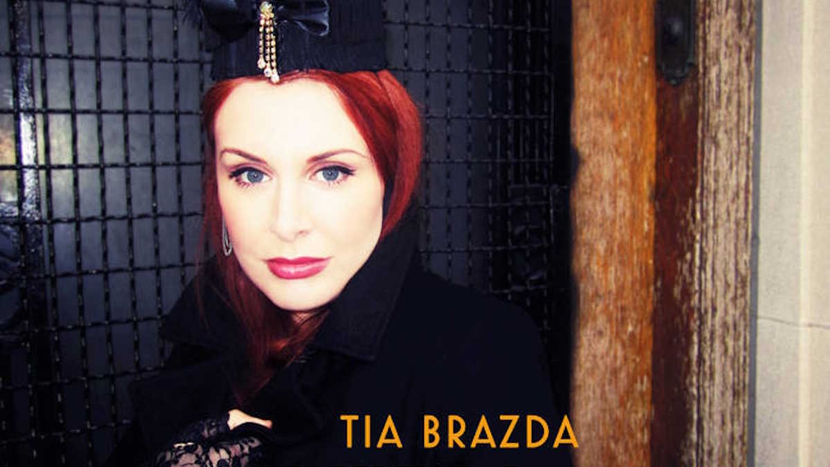 Tia Brazda - When I Get Low