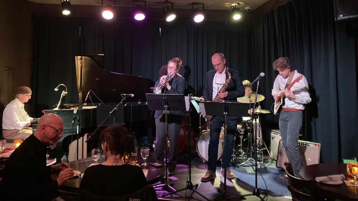 L-R: Glenn Lemieux, Robin Comeau, Steve Kaldestad, Robert Helgason at Frankie's